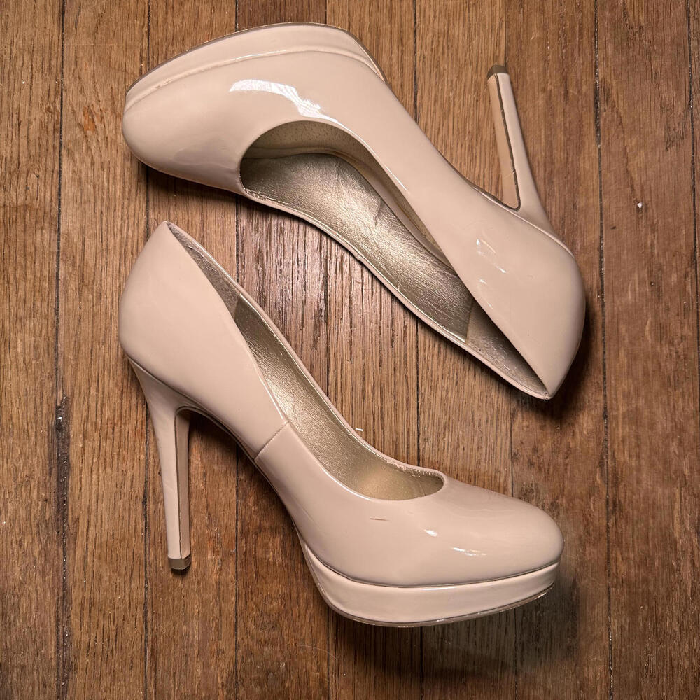 Y2K G by Guess Nude Patent Platform Heels 8.5